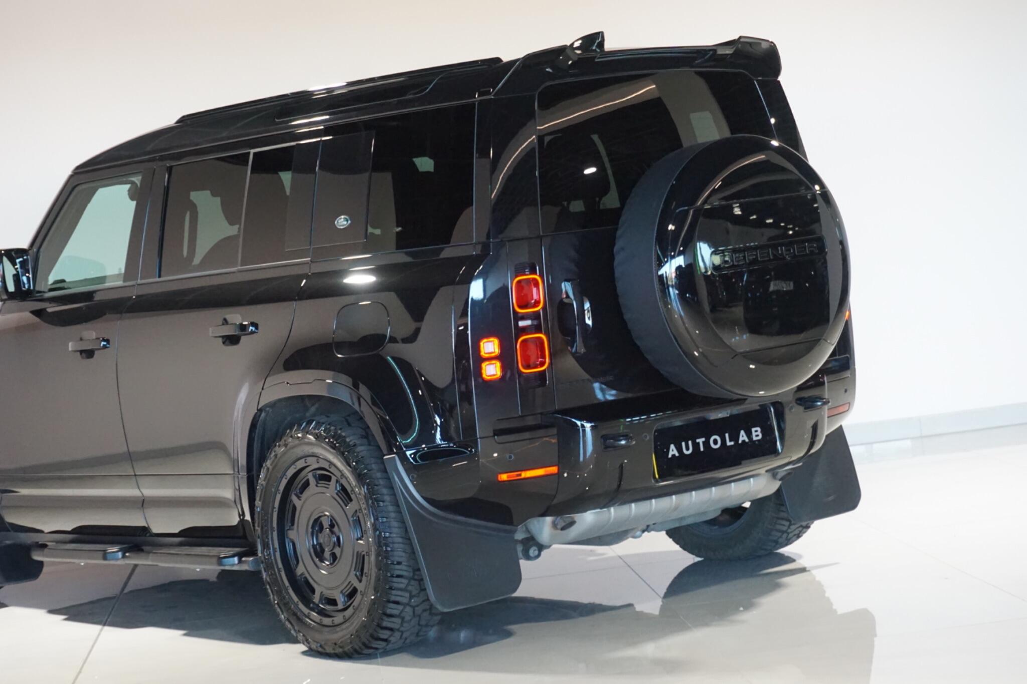 Land Rover Defender 110 2.0 P400e 15.4kWh X-Dynamic S SUV 5dr Petrol Plug-in Hybrid Auto 4WD Euro 6 (s/s) (404 ps)